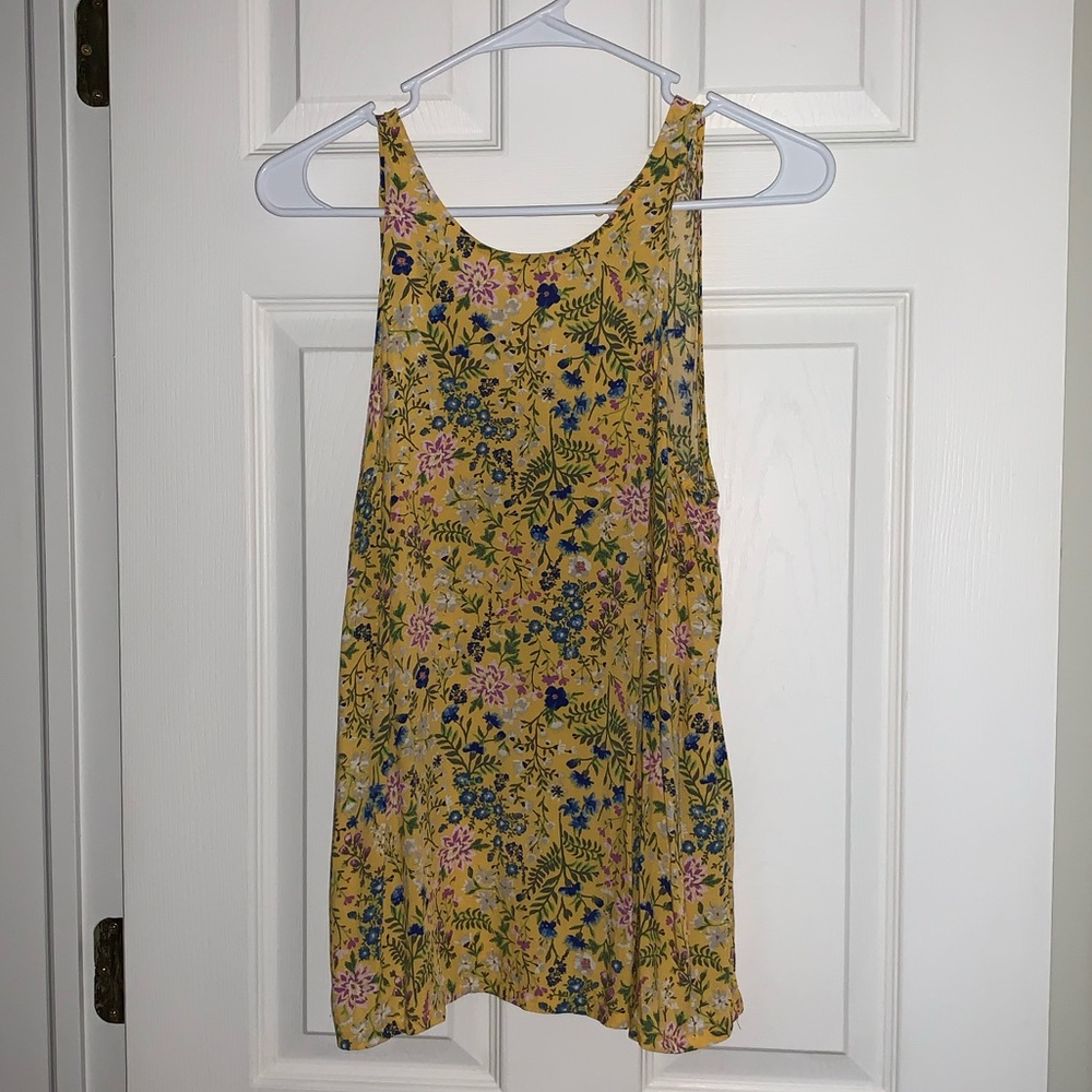 Old Navy Yellow floral print tee